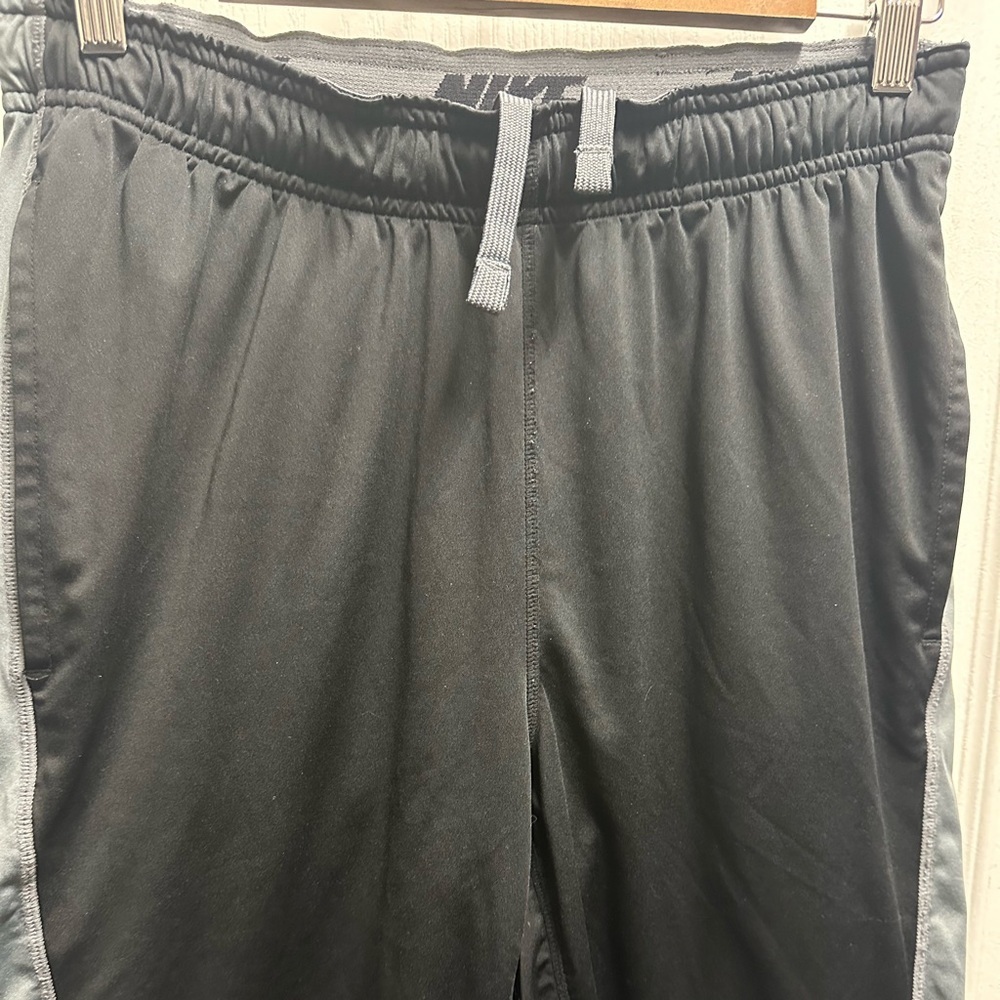 Nike men's short Dri fit size S black/ NWOT